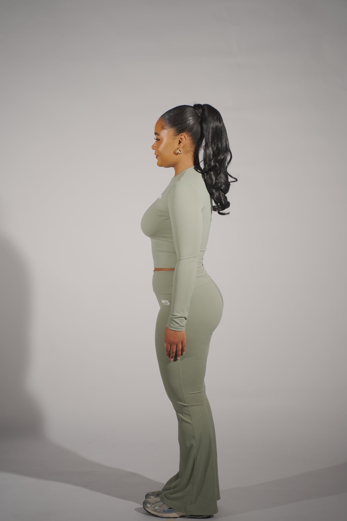 Sage Seamless Long Sleeve Flared Set