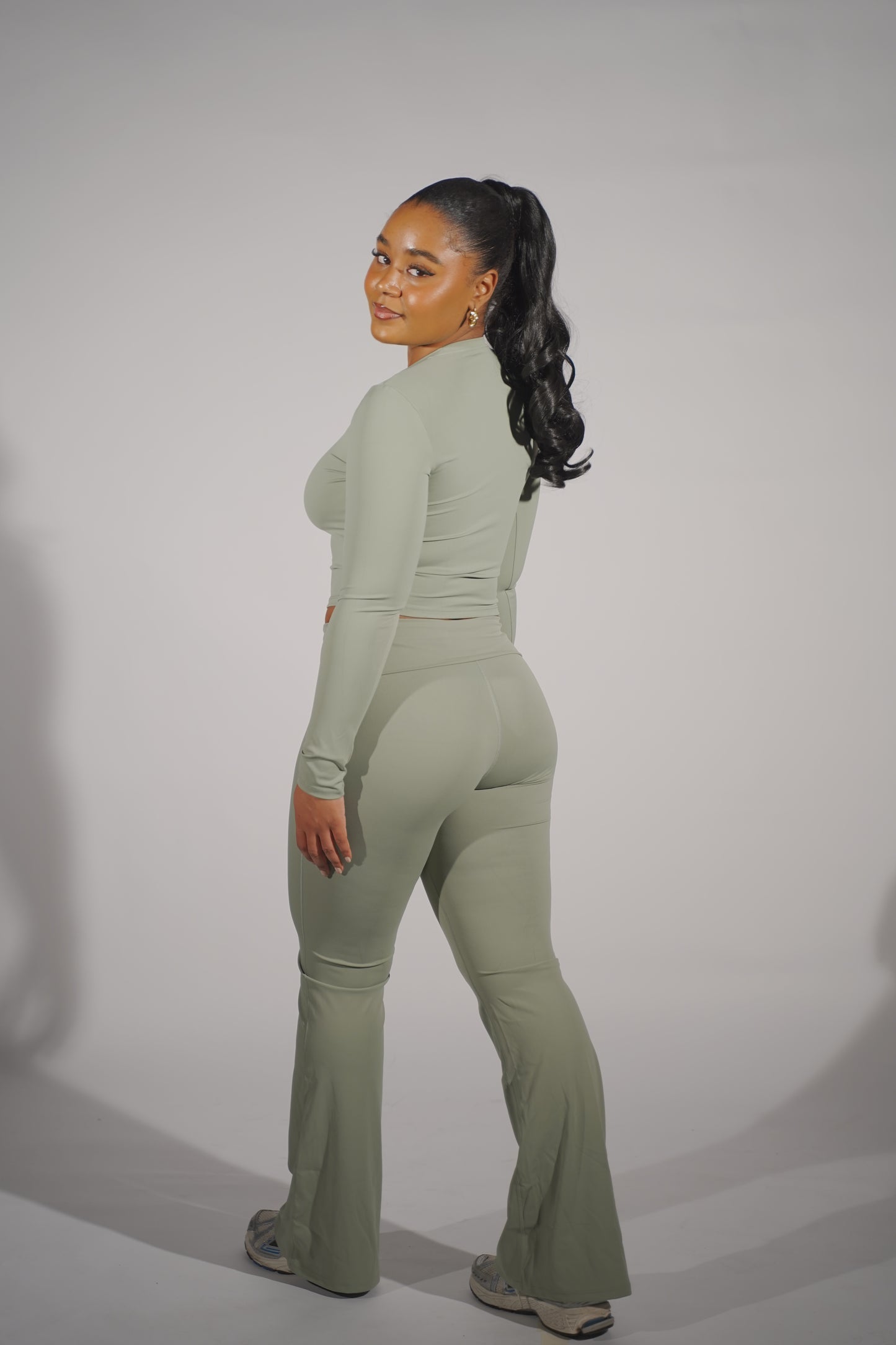 Sage Seamless Long Sleeve Flared Set